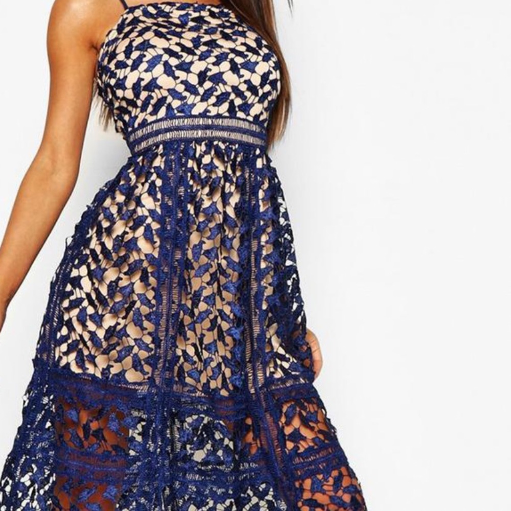🔖 NWT - Boohoo Blue Lace Dress